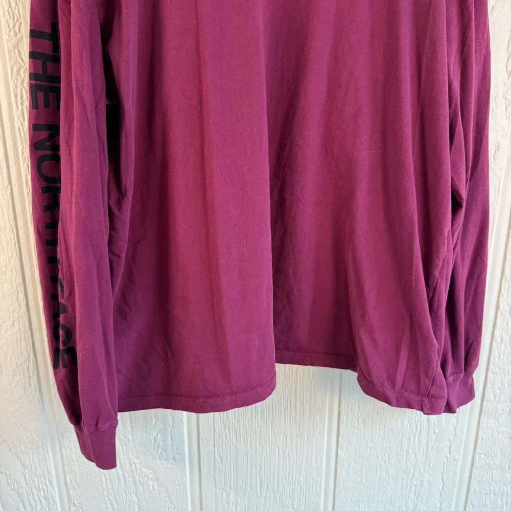 The North Face Men's Long Sleeve Tee - Burgundy